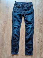 Prachtige donkerblauwe G-STAR RAW dames jeans maat 28 / 32, Blauw, Ophalen of Verzenden, W28 - W29 (confectie 36), G-STAR RAW