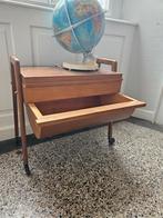 Vintage Deens fournituren kastje sidetable trolley, Ophalen