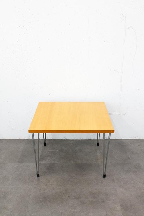 Pin-age Arne Jacobsen voor Fritz Hansen hairpin bijzettafel, Huis en Inrichting, Tafels | Bijzettafels, Gebruikt, Vierkant, Minder dan 45 cm
