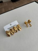 Oorbellen en ring in stainless steel, Ophalen of Verzenden, Nieuw, Goud, Knopjes of Stekers