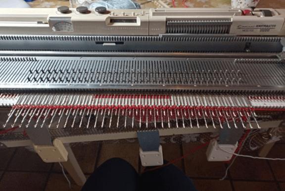breimachine Knitmaster 700D gelijk aan silverreed 280., Hobby en Vrije tijd, Breien en Haken, Ophalen, Gebruikt, Breien, Machine