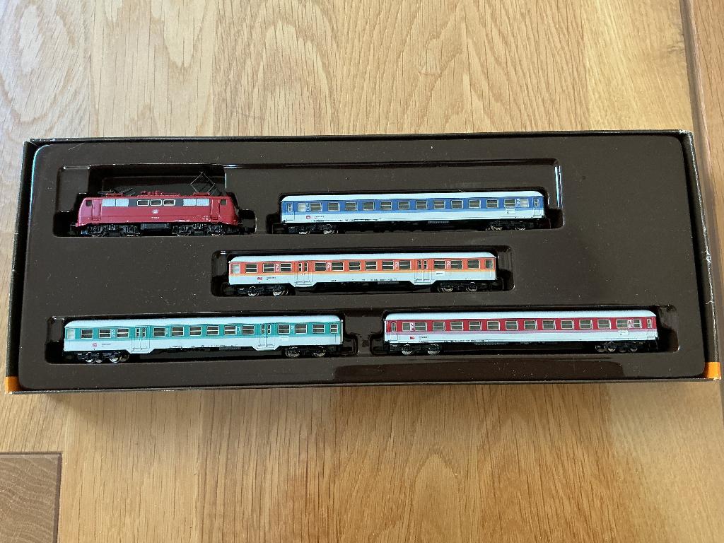 Marklin Miniclub 8111 Treinset DB 5 Delig Elect.Loc. BR 111., Wisselstroom, Treinset, Ophalen of Verzenden, Zo goed als nieuw