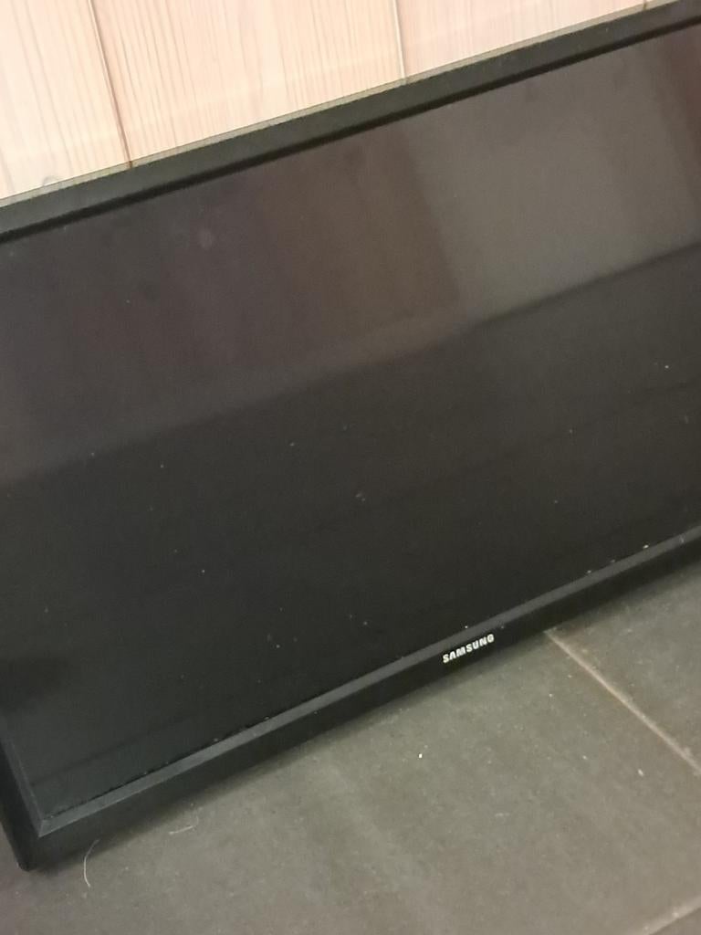 Tv monitor, Gebruikt, 50 Hz, LCD, Ophalen of Verzenden