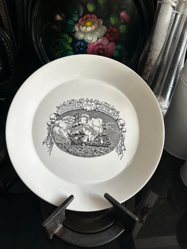 Staffordshire Creamware Bord boot HMS Java USS Constitution, Ophalen of Verzenden