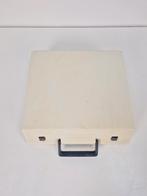 Vintage olympia traveller de luxe typemachine koffer ‘70, Diversen, Typemachines, N, Ophalen of Verzenden, N, N