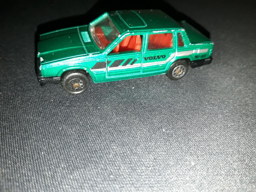 Volvo 760 GLE groen Majorette, Ophalen of Verzenden, Gebruikt, Auto