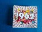 een muzikale reis door de jaren 60's deel 1962 3cd box, Ophalen of Verzenden, Zo goed als nieuw, Pop