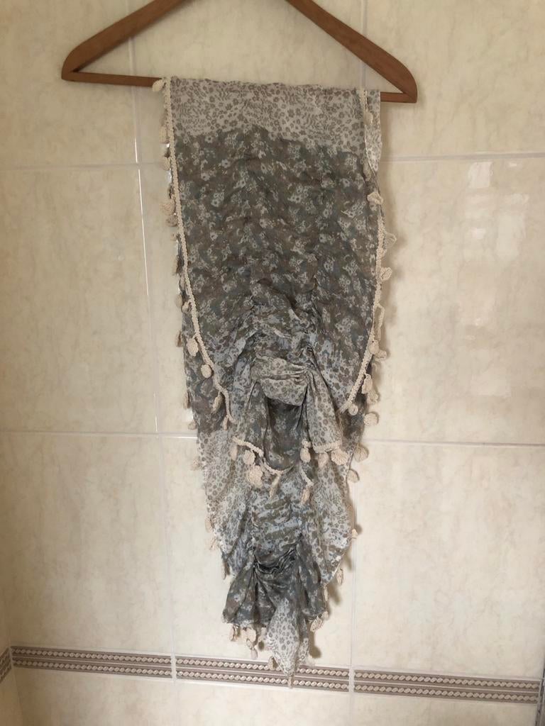 Warmgekleurde sjaal, Ophalen of Verzenden, Zo goed als nieuw