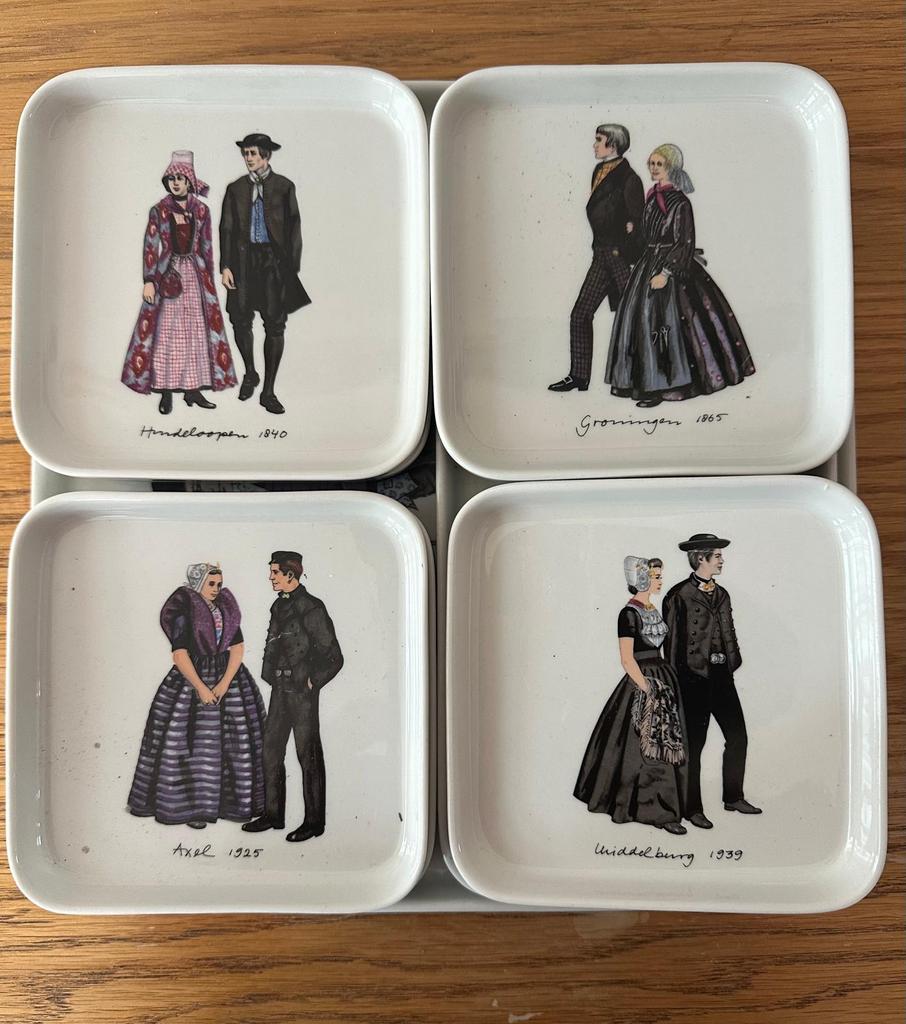 Vintage Gebaksset Villeroy Boch, Huis en Inrichting, Keuken | Servies, Ophalen, Gebruikt, Schaal of Schalen, Overige stijlen