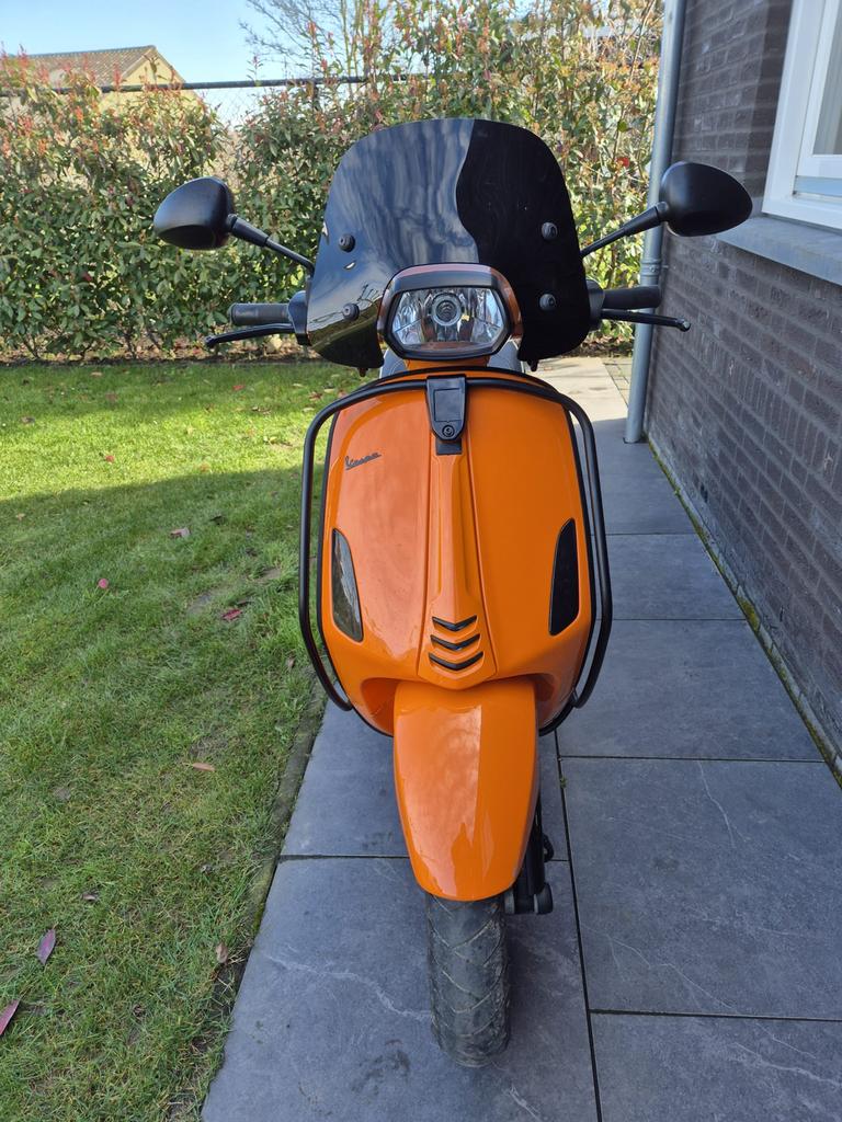 Vespa Sprint 2018, Fietsen en Brommers, Ophalen, Zo goed als nieuw, Maximaal 45 km/u, Overige modellen
