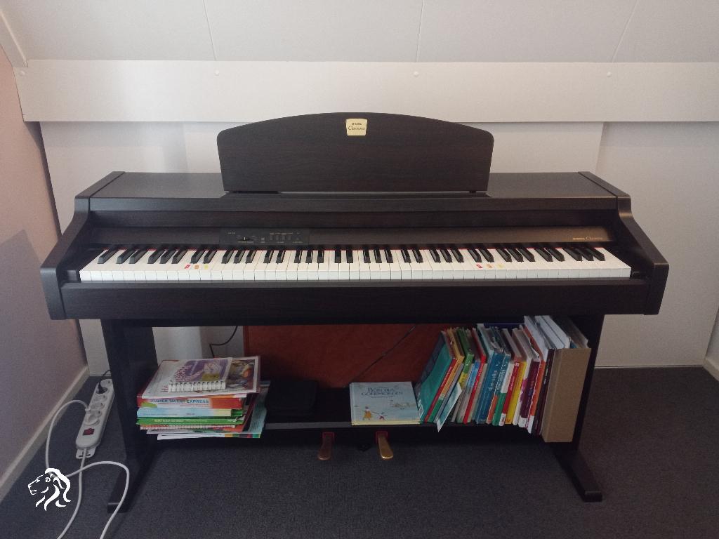 Yamaha Clavinova CLP-910, moet gerepareerd TEAB, Muziek en Instrumenten, Piano's, Ophalen, Gebruikt, Zwart, Digitaal