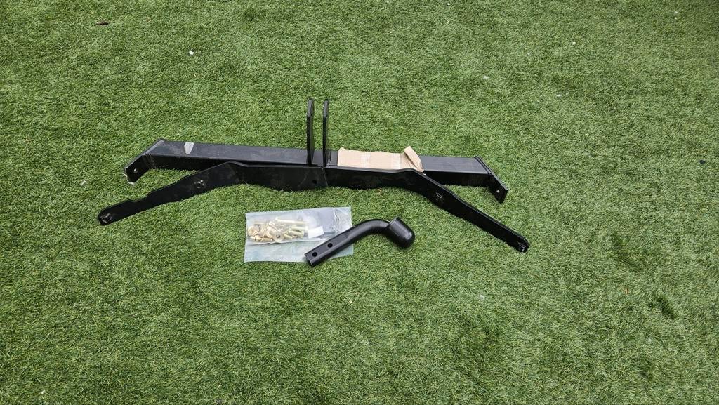 Trekhaak Ford Focus III (MK3) Tournier, Auto-onderdelen, Trekhaken, Ophalen, Nieuw