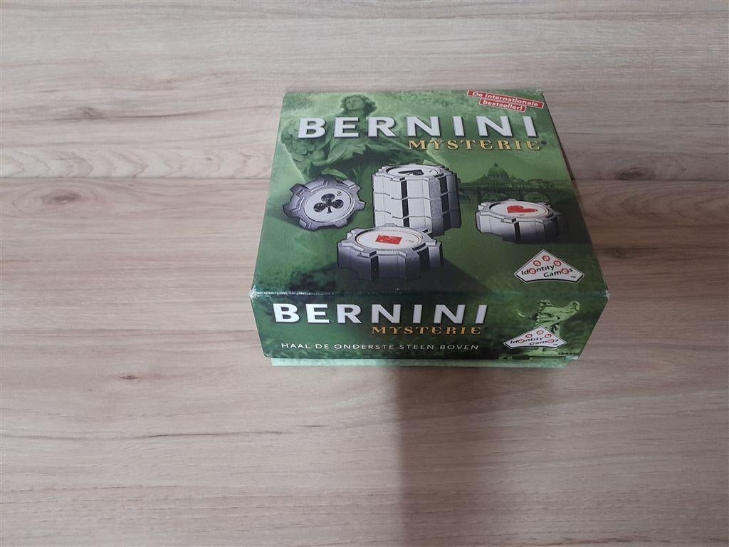 Bernini mysterie - s3170, Hobby en Vrije tijd, Gezelschapsspellen | Bordspellen, Ophalen of Verzenden, Zo goed als nieuw