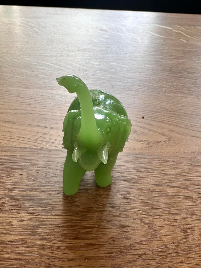 Jade olifantje, Ophalen of Verzenden, Zo goed als nieuw, Dier