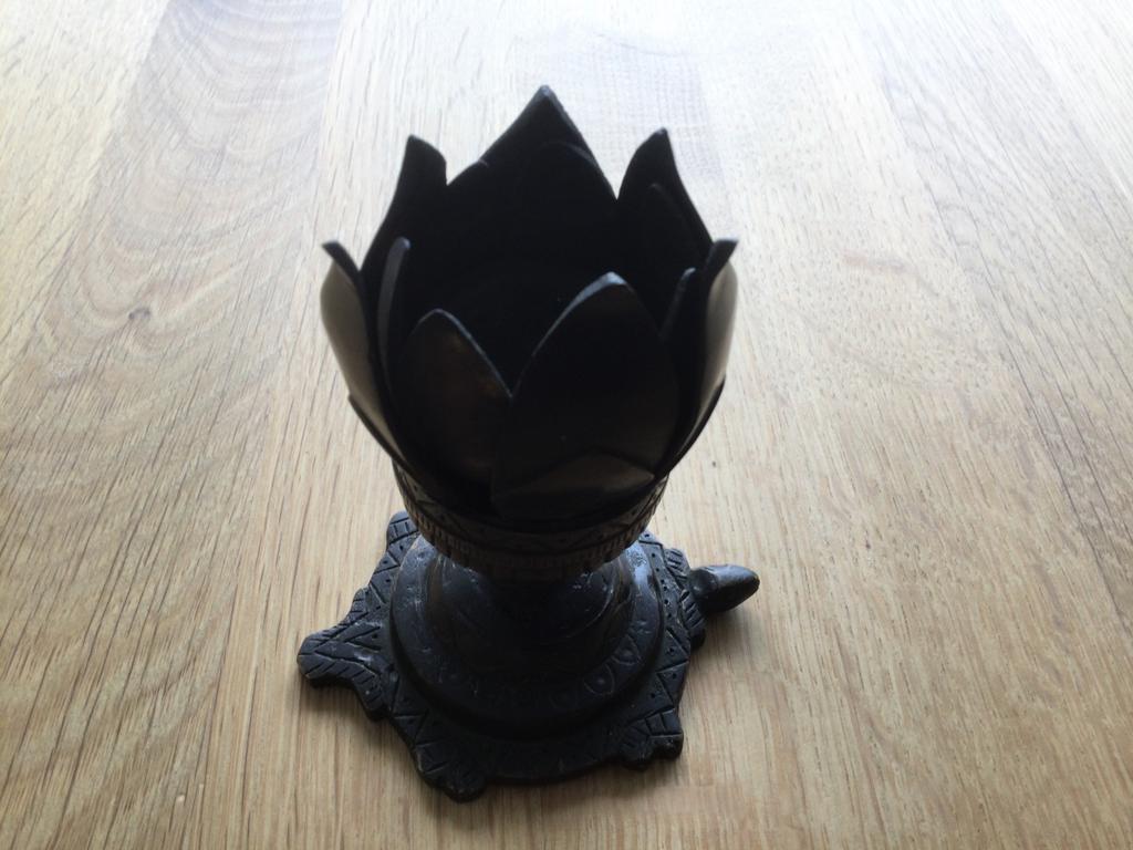 Wierookbrander Lotusbloem, schildpad voet., Antiek en Kunst, Ophalen of Verzenden