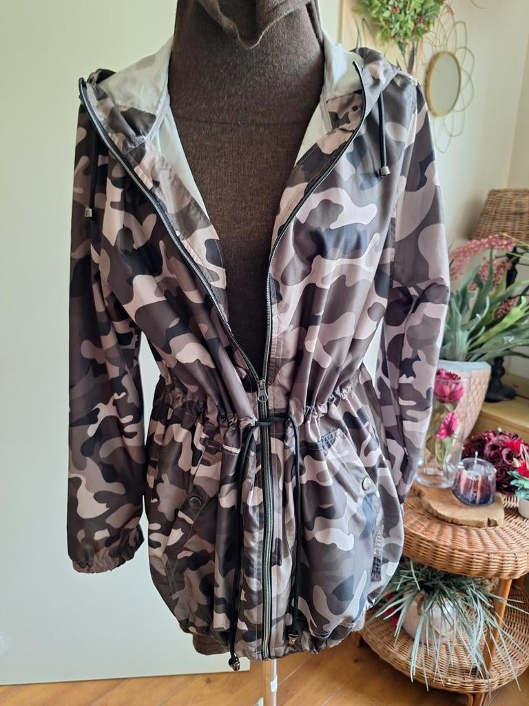 Jasje maat l camouflage, Ophalen of Verzenden, Zo goed als nieuw, Maat 38/40 (M), Groen