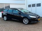 Ford Focus Wagon 1.0 Trend Edition NAP+NAVIGATIE+AIRCO+CRUIS, Gebruikt, Zwart, Origineel Nederlands, Handgeschakeld