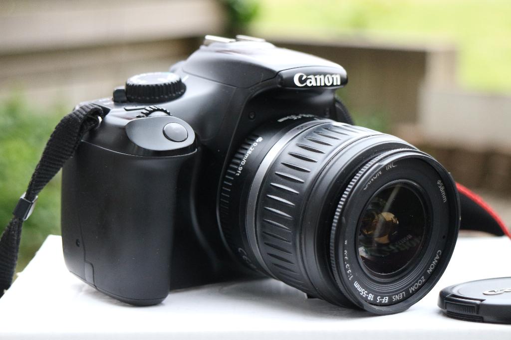 Canon 1100D HD filmen plus Canon kitlens 18-55mm + tas, Ophalen, Gebruikt, Spiegelreflex, Canon