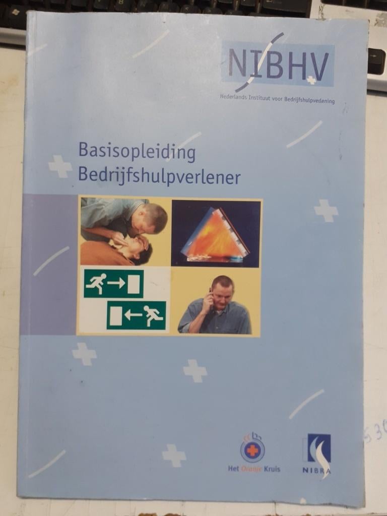 Basisopleiding BHV, Niet van toepassing, Zo goed als nieuw, Alpha, Ophalen
