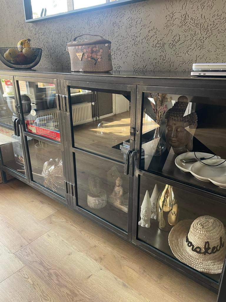 Dressoir, Huis en Inrichting, Kasten | Televisiemeubels, Ophalen of Verzenden, Zo goed als nieuw, 200 cm of meer, Minder dan 100 cm