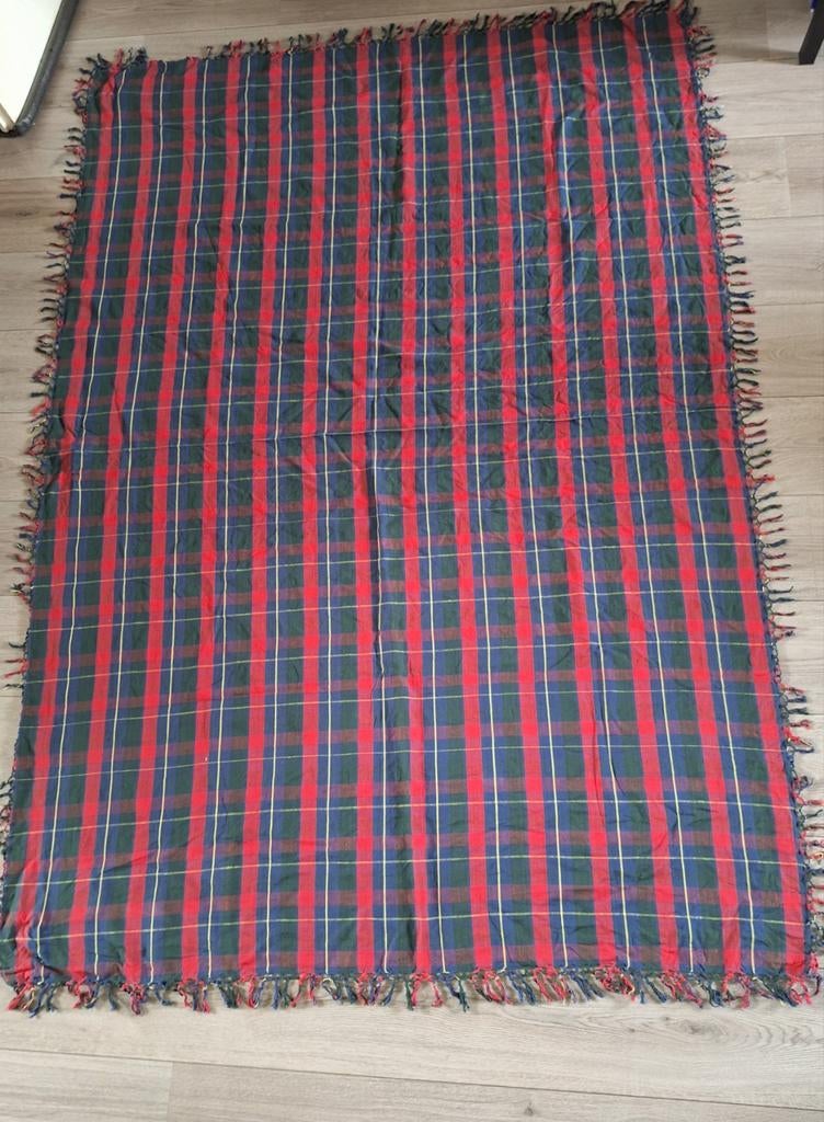Grote tartan sjaal plaid tafelkleed Schotse ruit rood groen, Ophalen of Verzenden, Zo goed als nieuw, Maat 46/48 (XL) of groter