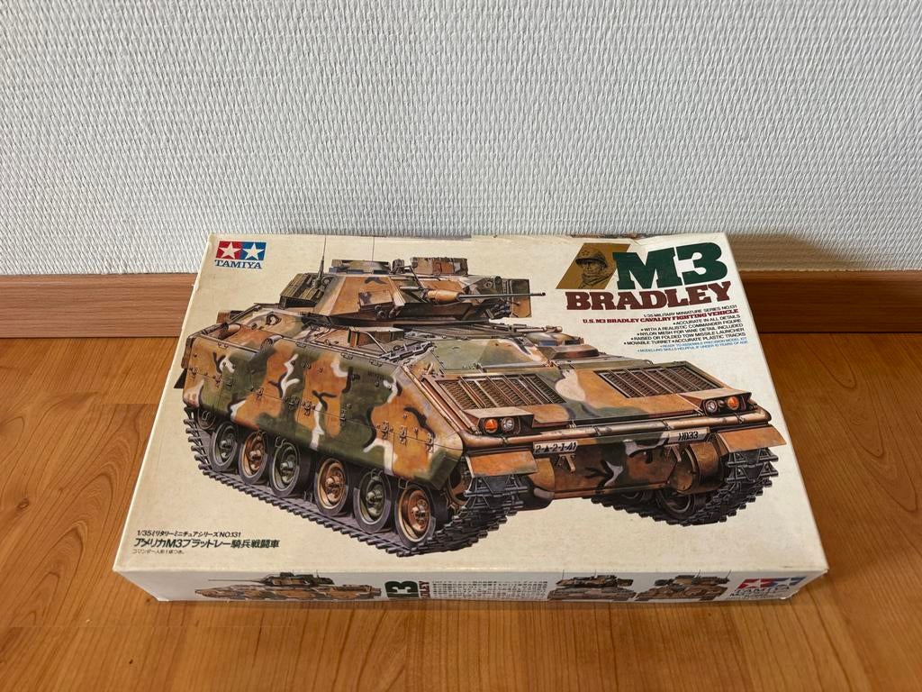 Tamiya M3 Bradley CFV Modelbouw 1:35, Hobby en Vrije tijd, Modelbouw | Auto's en Voertuigen, Tank, 1:32 tot 1:50, Nieuw, Ophalen of Verzenden