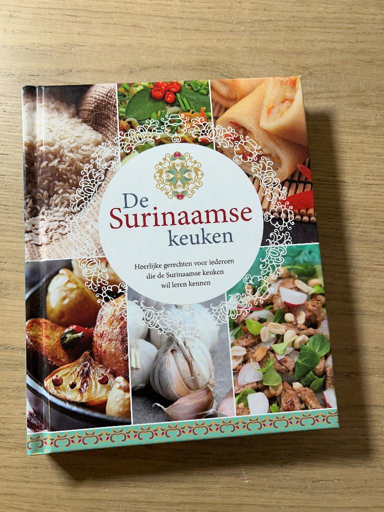 De Surinaamse Keuken, Ophalen of Verzenden, Zo goed als nieuw, Azië en Oosters