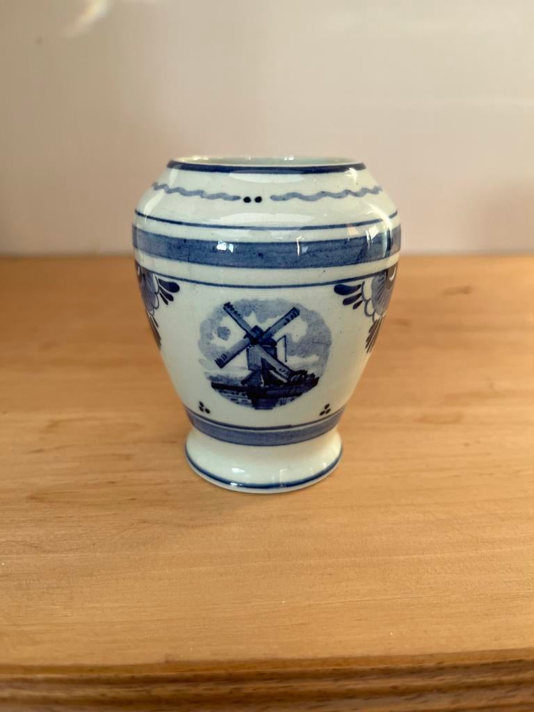 Delfts blauw lepelvaasje met molen decoratie, Ophalen of Verzenden