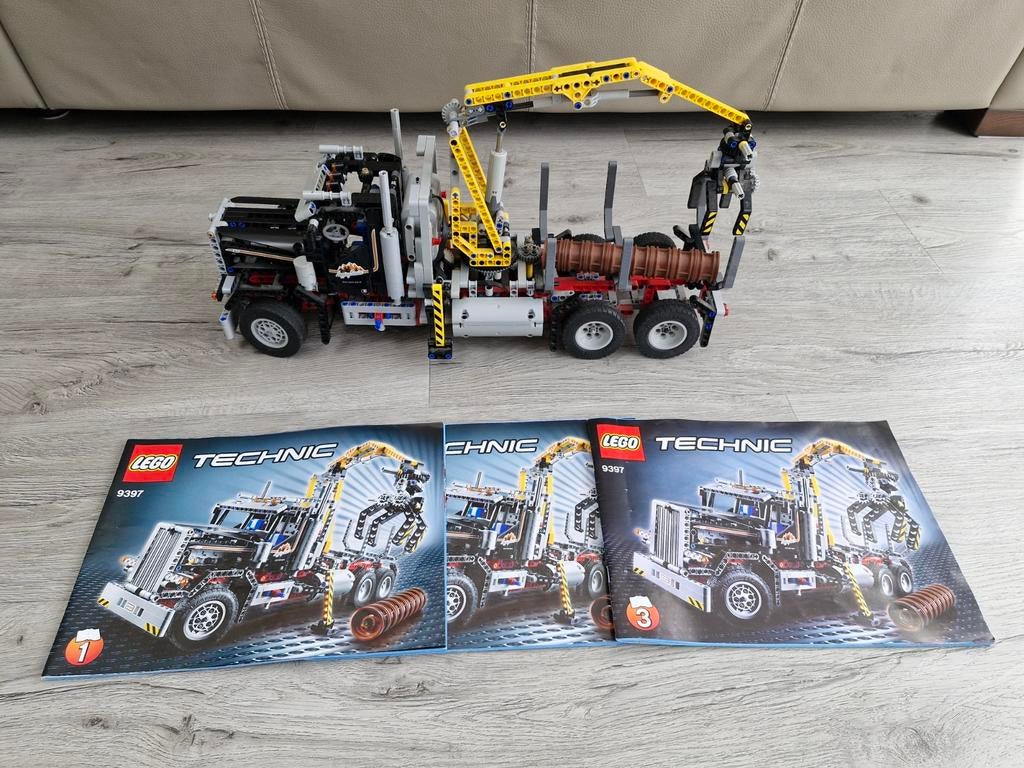 Lego Technic Vrachtwagen met kraan 9397, Kinderen en Baby's, Speelgoed | Duplo en Lego, Lego, Ophalen of Verzenden, Zo goed als nieuw