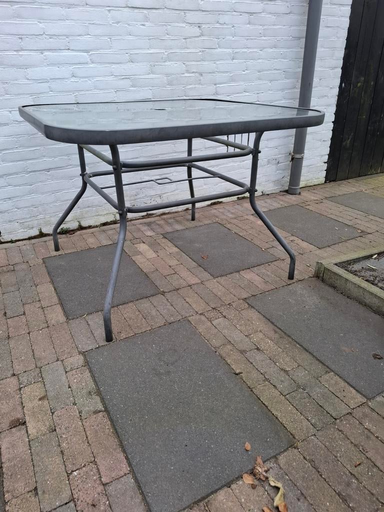 Tuintafel met glazen blad - Gebruikt, Tuin en Terras, Tuintafels, Ophalen, Gebruikt, Rechthoekig, Metaal