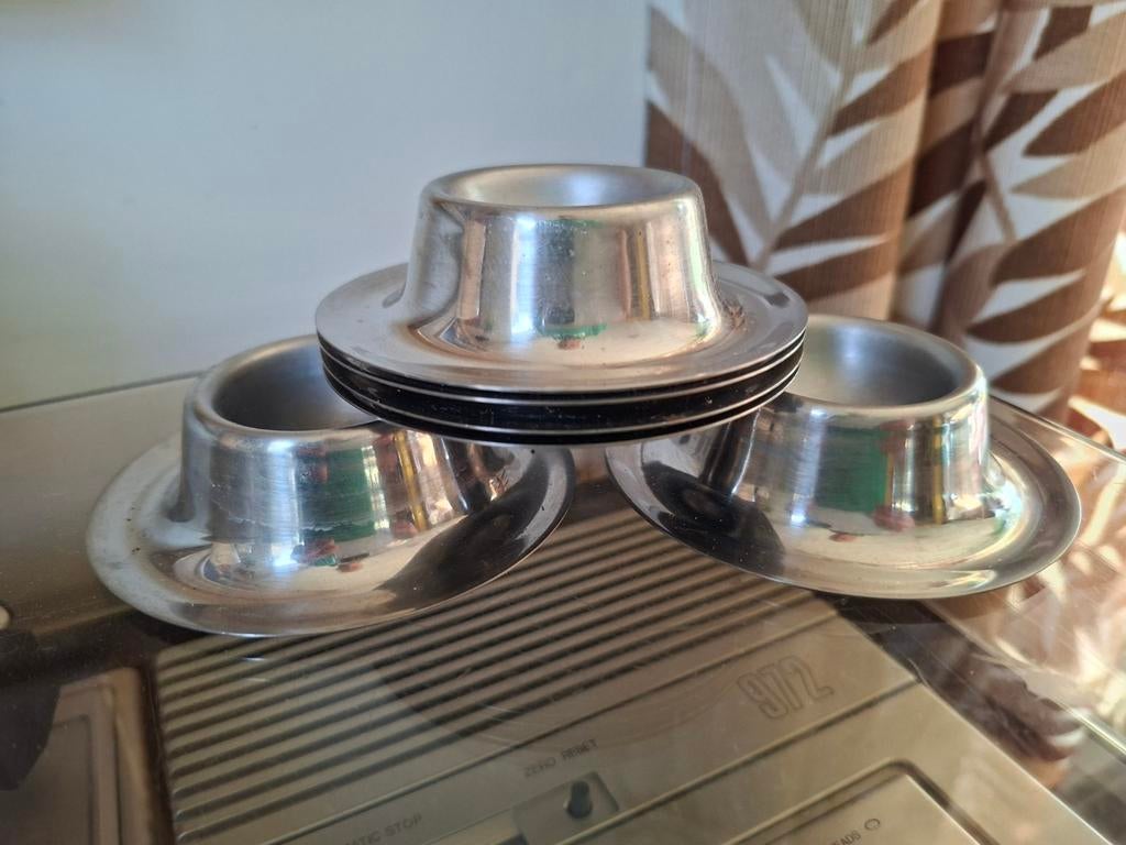 6 eierdopjes rvs, Overige materialen, Overige typen, Ophalen of Verzenden, Zo goed als nieuw