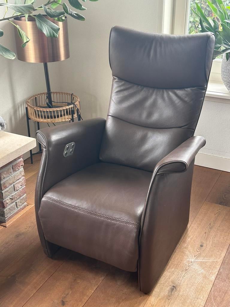 Prominent lederen elektrische relax stoel, Ophalen, Gebruikt, 50 tot 75 cm, Leer
