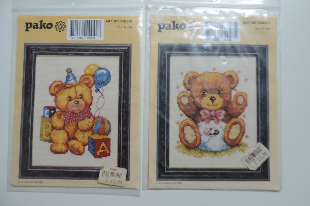 Twee borduurpatroontje met beertjes, nieuw, Ophalen of Verzenden, Nieuw, Handborduren, Patroon