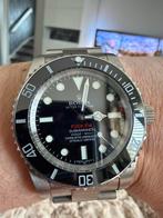 Rolex Submariner by Supreme, Staal, Ophalen of Verzenden, Zo goed als nieuw, Rolex