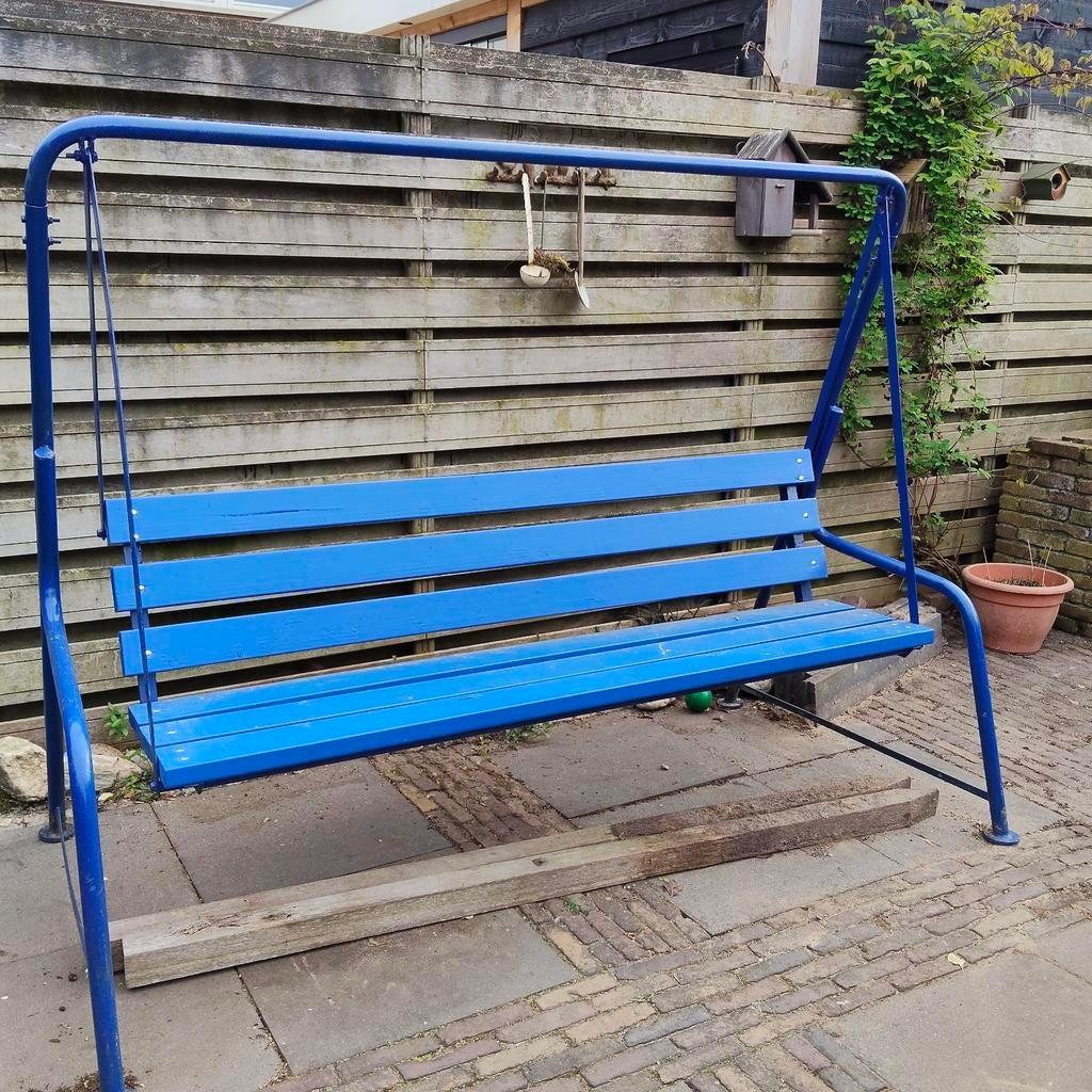 Stevige Schommelbank met IJzeren Frame en Houten Zitting, Tuin en Terras, Tuinbanken, Ophalen of Verzenden, Gebruikt, Hout, Schommelbank