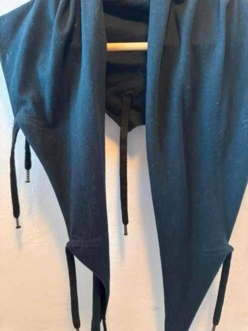 Sjaal, Ophalen of Verzenden, Zo goed als nieuw, Maat 46/48 (XL) of groter, Sjaal