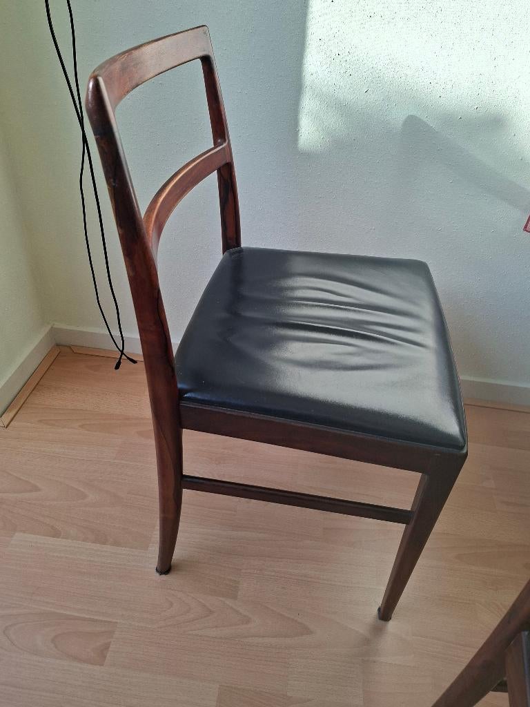 Palissander stoel, Huis en Inrichting, Stoelen, Ophalen, Eén