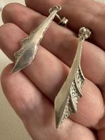 M202/Zilveren bijzondere oorbellen Finse Stijl, Gebruikt, Verzenden, X, Zilver