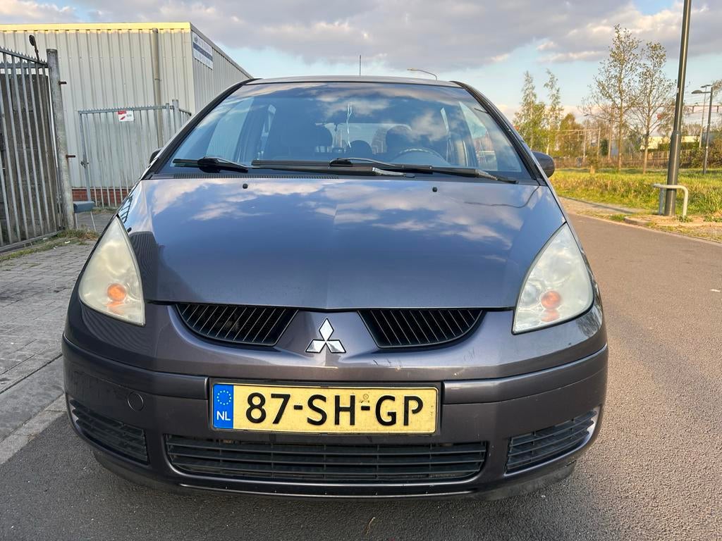 Mitsubishi Colt 1.3 CZ5 2006 Grijs, Auto's, Mitsubishi, 31 €/maand, Origineel Nederlands, Bedrijf, Handgeschakeld
