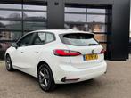 BMW 2-Serie Active Tourer 218i Luxury Line Headup Camera, Auto's, BMW, Gebruikt, 1445 kg, Wit, 3 cilinders