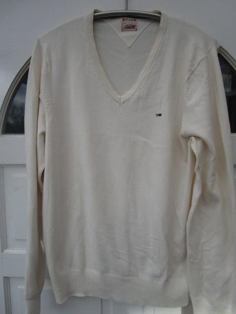 Keurige Tommy Hilfiger v hals trui maat XXL valt als M, Kleding | Heren, Truien en Vesten, Ophalen, Zo goed als nieuw, Maat 48/50 (M)