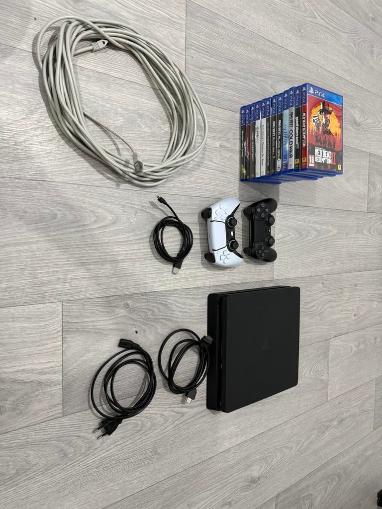 Playstation 4 met 16 games, Online, Gebruikt, Overige genres, 1 speler