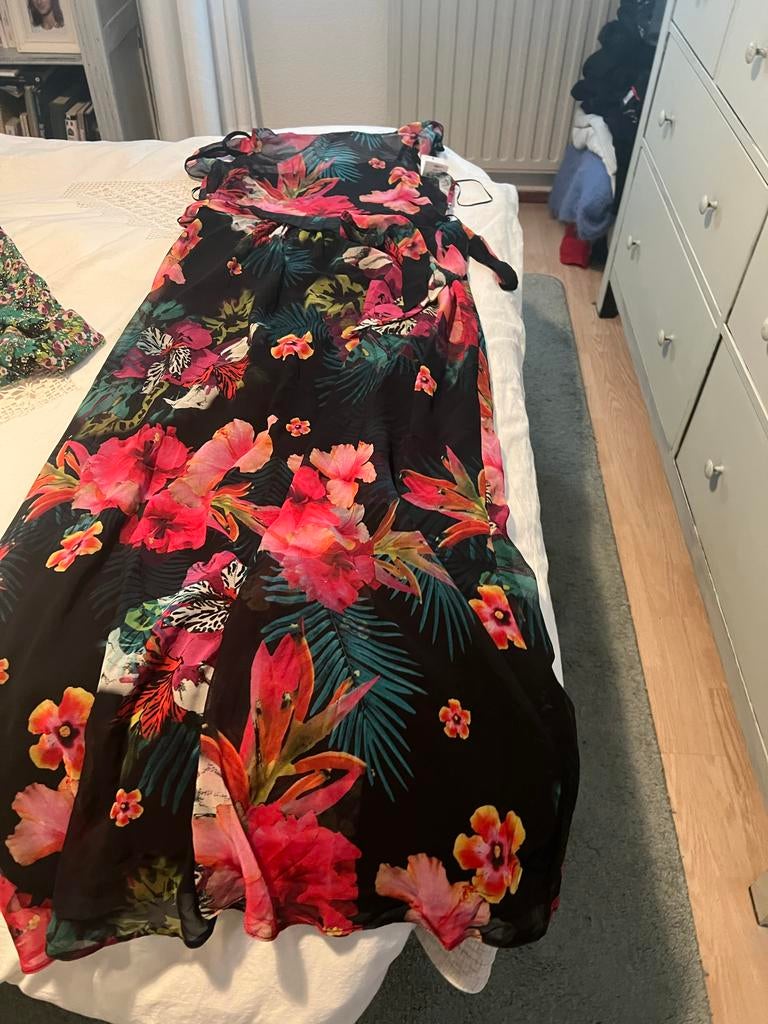 Lange jurk met bloemenprint en voering mt 36, Zwart, Ophalen of Verzenden, Maat 36 (S), Gedragen