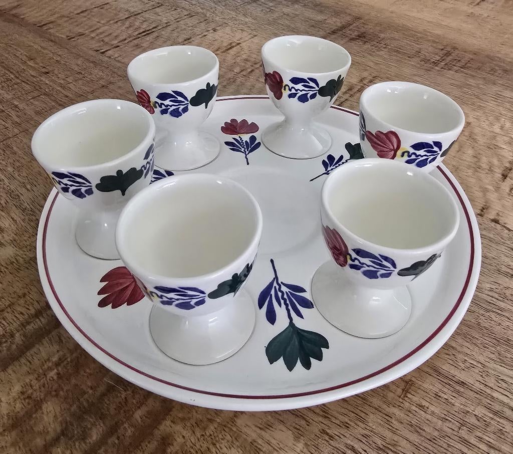 boerenbont Eierschaal met eierdopjes, Overige typen, Ophalen of Verzenden, Zo goed als nieuw, Aardewerk