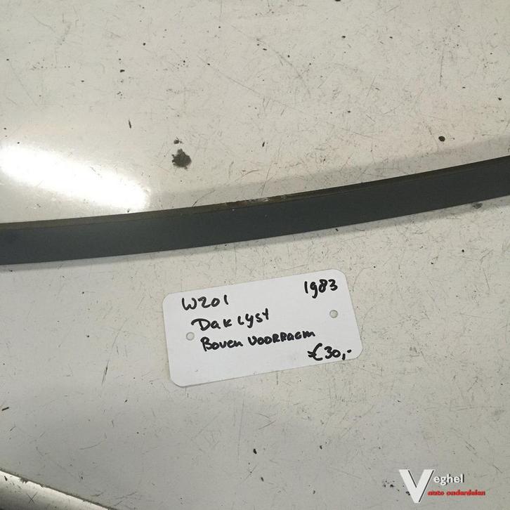 Mercedes W201 1983 Daklijst boven voorraam, Auto-onderdelen, Interieur en Bekleding, Gebruikt, Ophalen of Verzenden