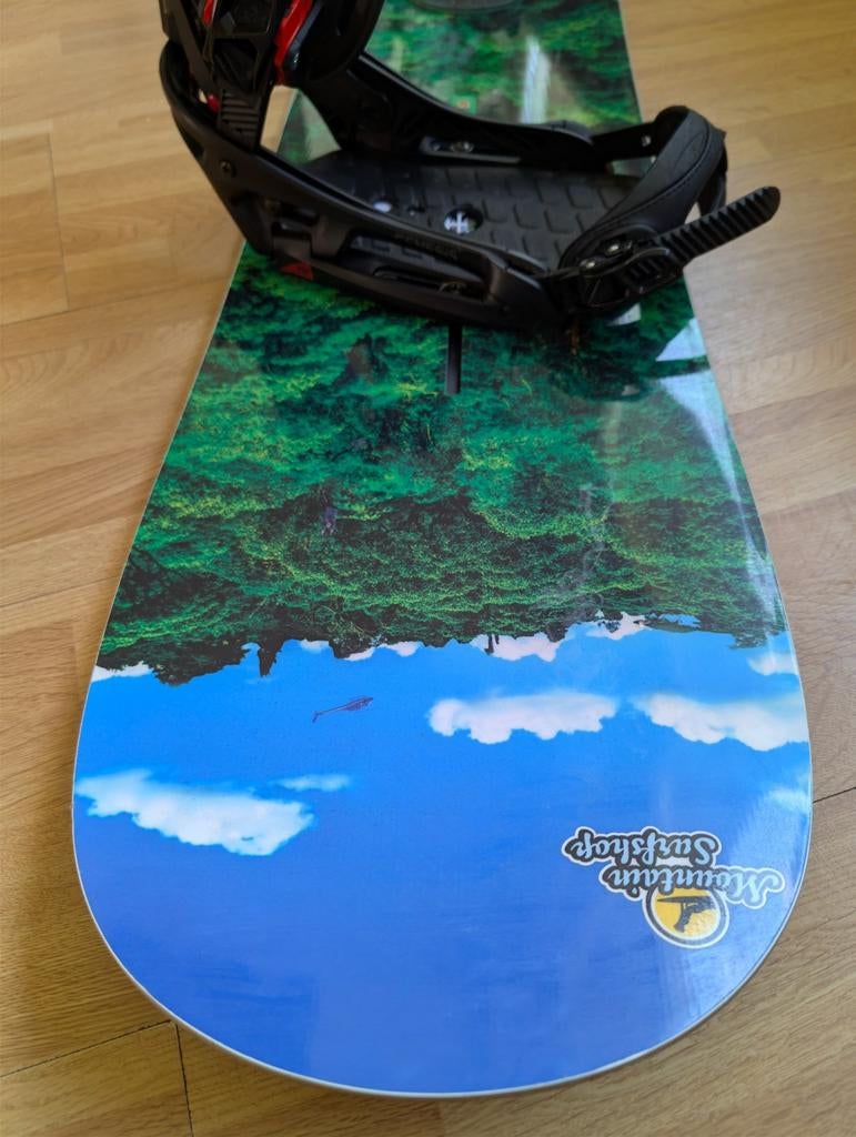 Burton snowboard 150 met Burton Genesis bindingen SCHADEVRIJ, Sport en Fitness, Snowboarden, Ophalen of Verzenden