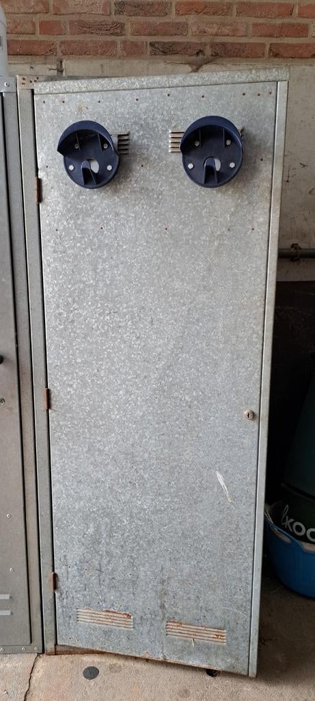 Metalen opbergkast voor paardenspullen, Ophalen, Gebruikt, Overige soorten