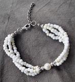 ARMBAND WIT  MET PAREL EN ZILVER NIEUW, Wit, Nieuw, Ophalen of Verzenden, Met bedels of kralen