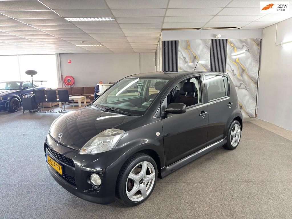 Daihatsu Sirion 2 1.5-16V Sport Apk Nieuw,Airco,E-Ramen,N.A., Voorwielaandrijving, Stof, Gebruikt, Zwart