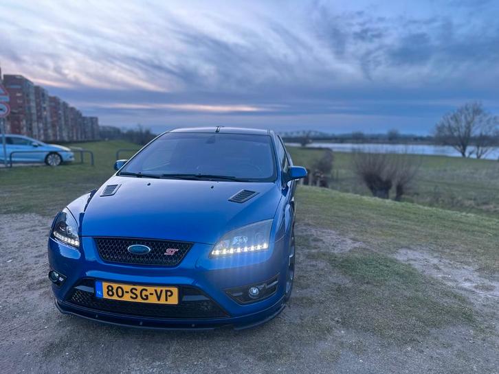 Ford Focus ST 2.5 Turbo stage 2+Motor gereviseerd!, Auto's, Ford, Particulier, Focus, Benzine, E, Hatchback, Handgeschakeld, Origineel Nederlands